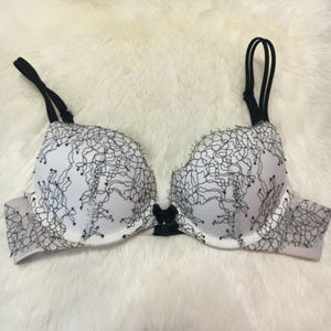 Victoria's Secret White & Black Lace Push Up Bra